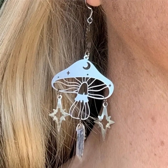 Natural Irregular Quartz Pendant Mushroom Design Dangle Earrings Alloy Jewelry - Picture 3 of 3